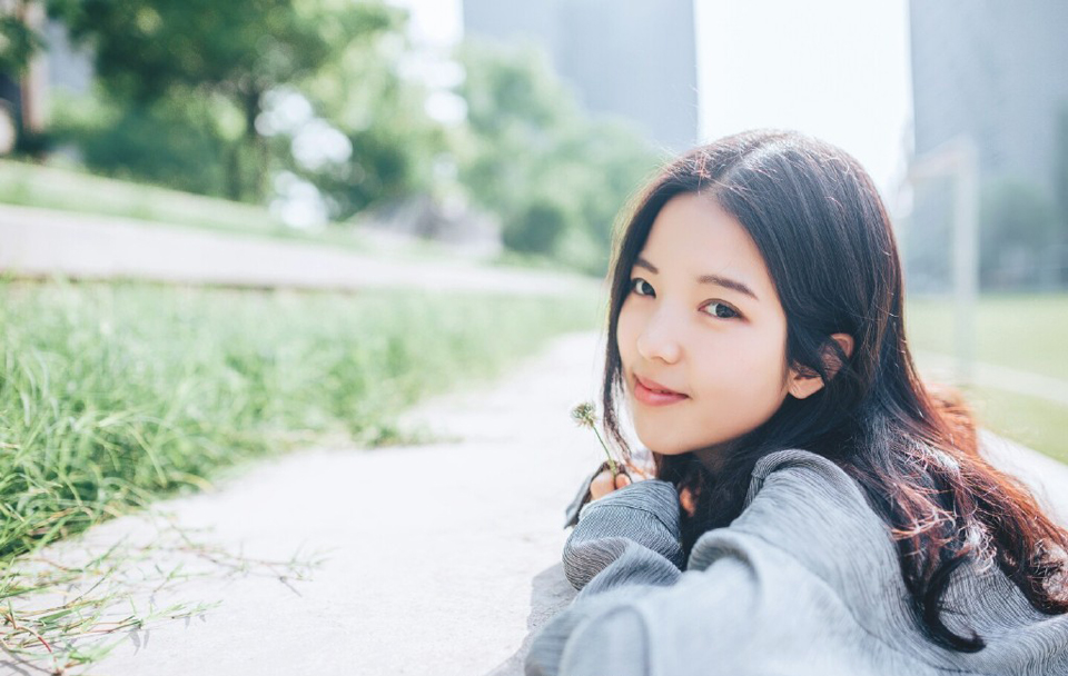 “你说什么！？”张任府中，张任面色难看的看着自己的管家，握紧了拳头。